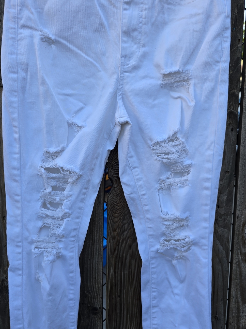 GBG Los Angeles White Distressed High Waist Skinny Jeans Size 27 - Picture 5 of 11
